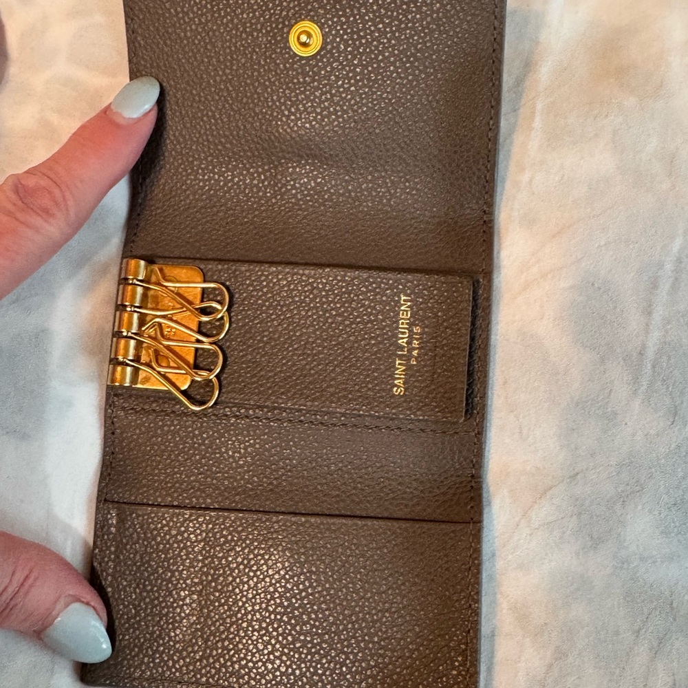 YSL Keyholder - Picture 2 of 7